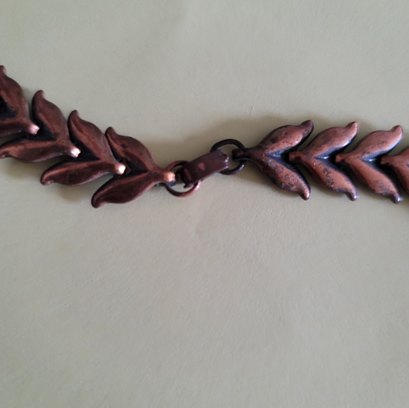 Vintage Copper Acorn Necklace - Picture 4 of 4